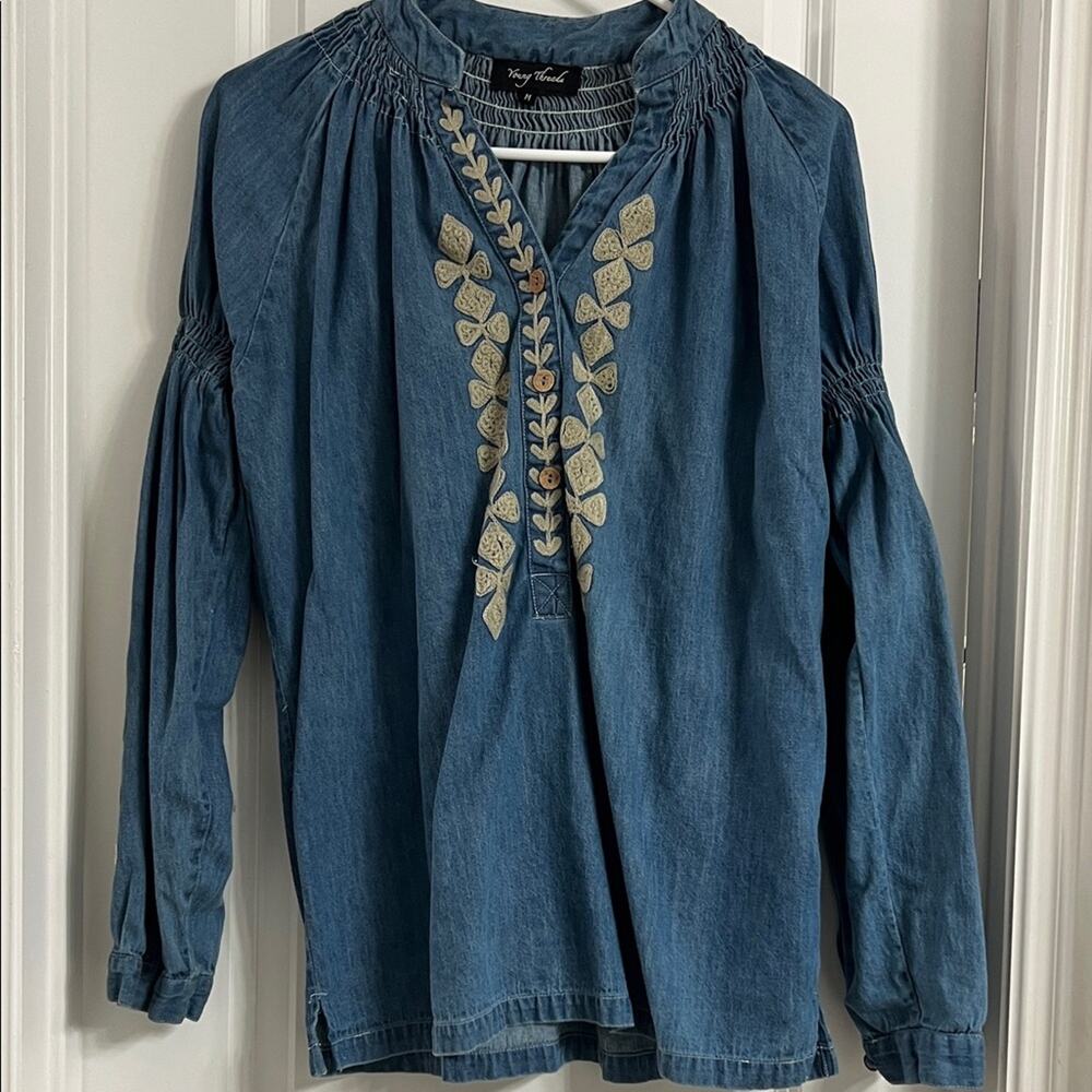 NWOT Young Threads Denim Embroidered Women's Top Size Medium